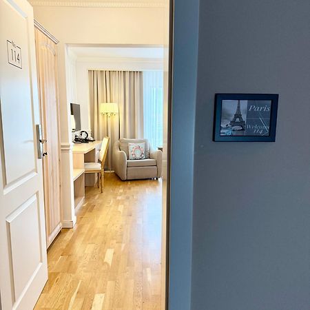Krystal Boutique Mansion 호텔 후네도아라 외부 사진