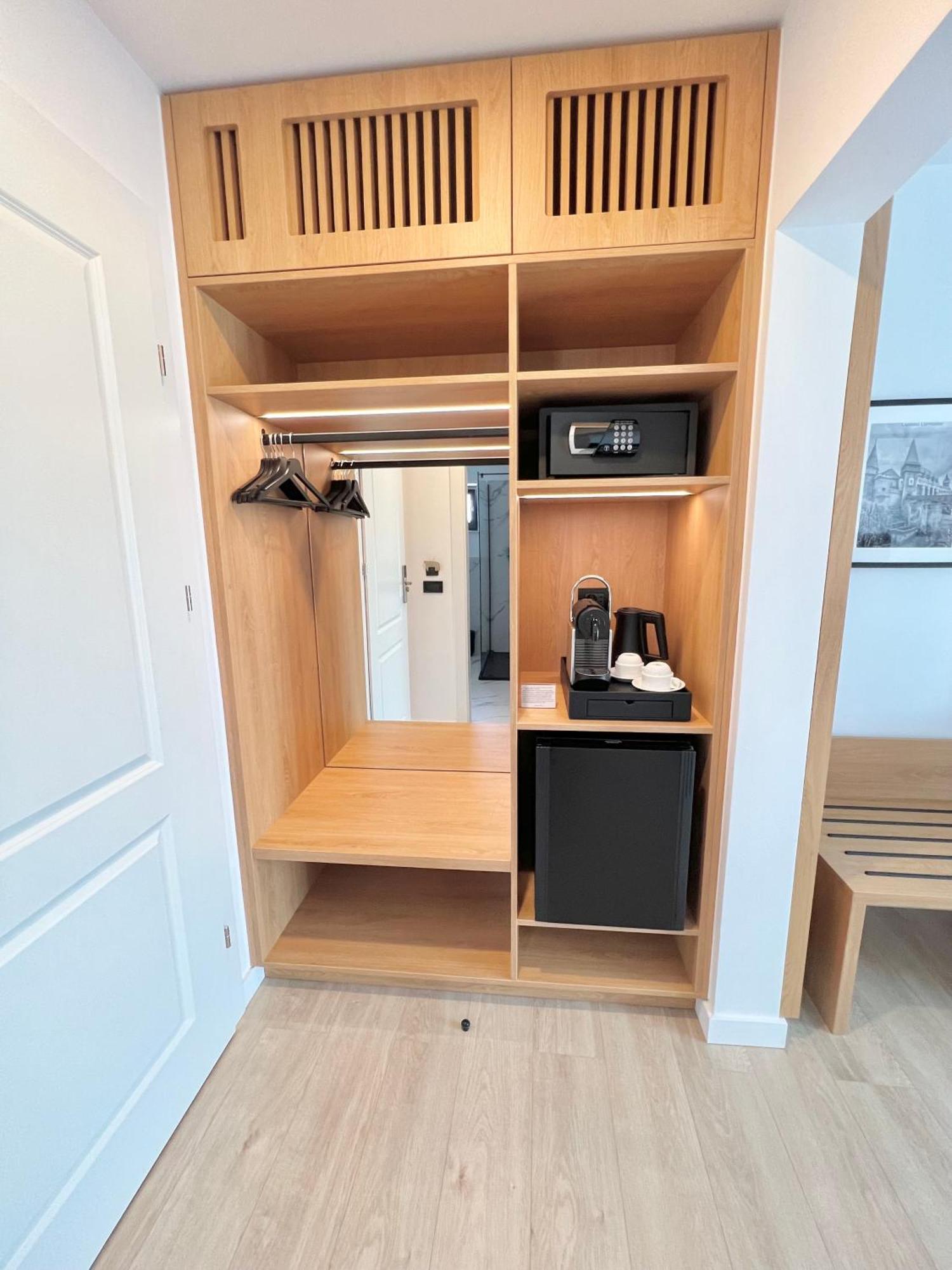 Krystal Boutique Mansion 호텔 후네도아라 외부 사진