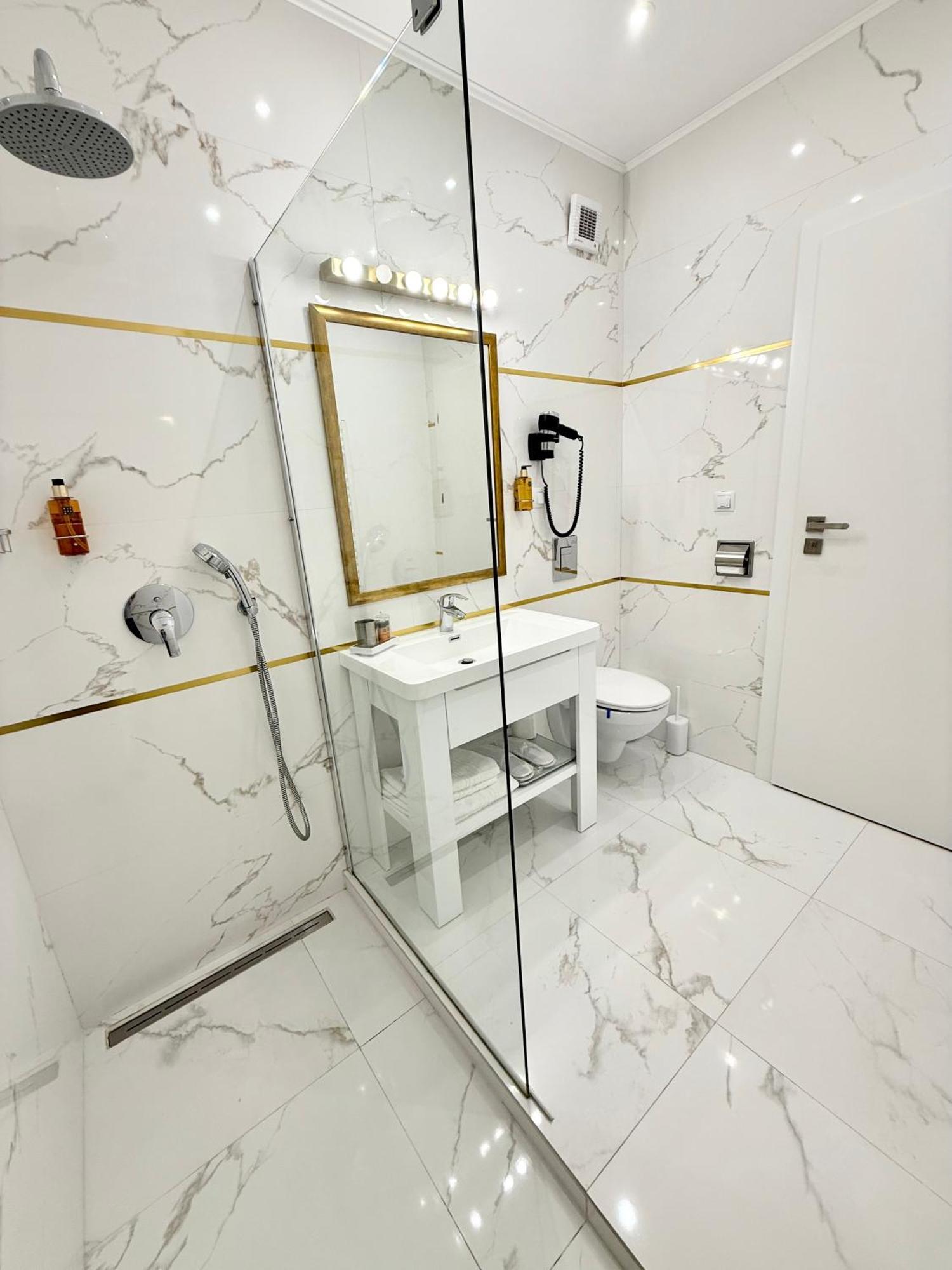 Krystal Boutique Mansion 호텔 후네도아라 외부 사진